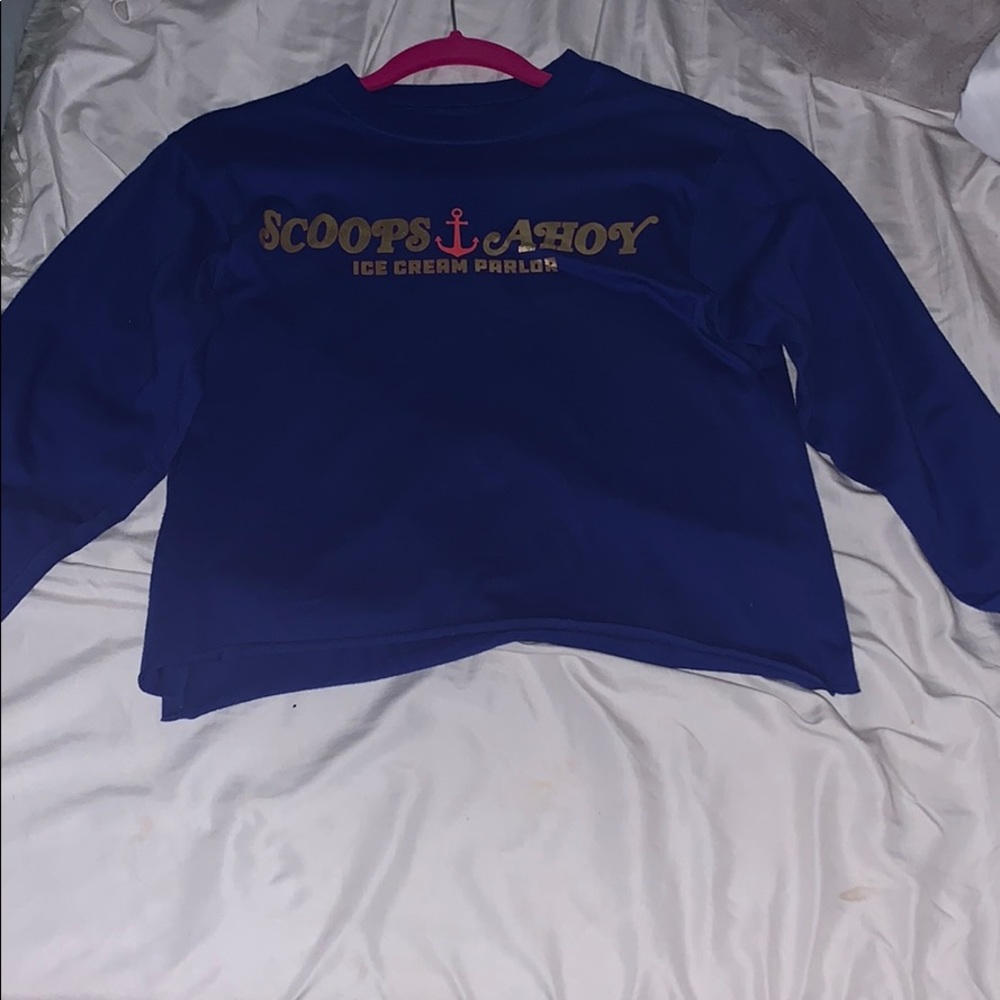 A STANGER THINGS Blue long sleeve